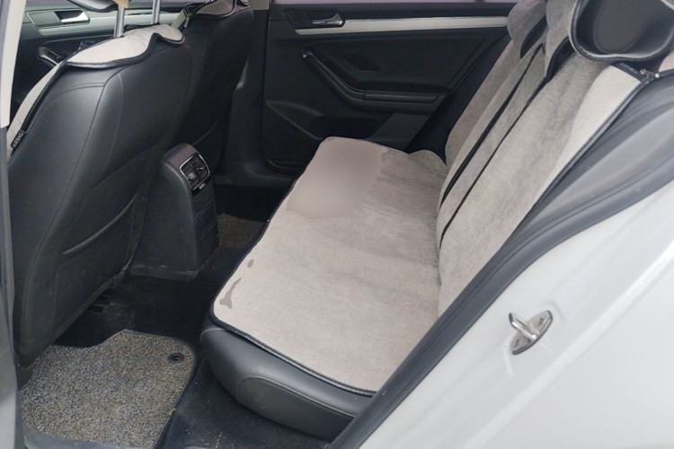 Used Volkswagen Sagitar 2018 280TSI DSG Ignite Edition Left Rear Seat