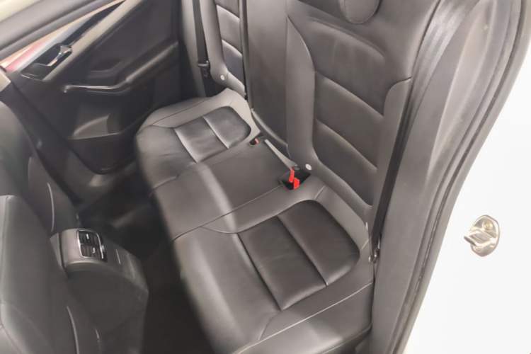 Used Volkswagen Sagitar 2018 1.6L Automatic Comfort Model Left Rear Seat