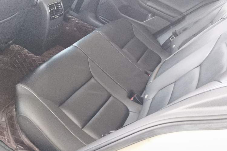 Used Volkswagen Sagitar 2018 1.6L Automatic Comfort Model Left Rear Seat