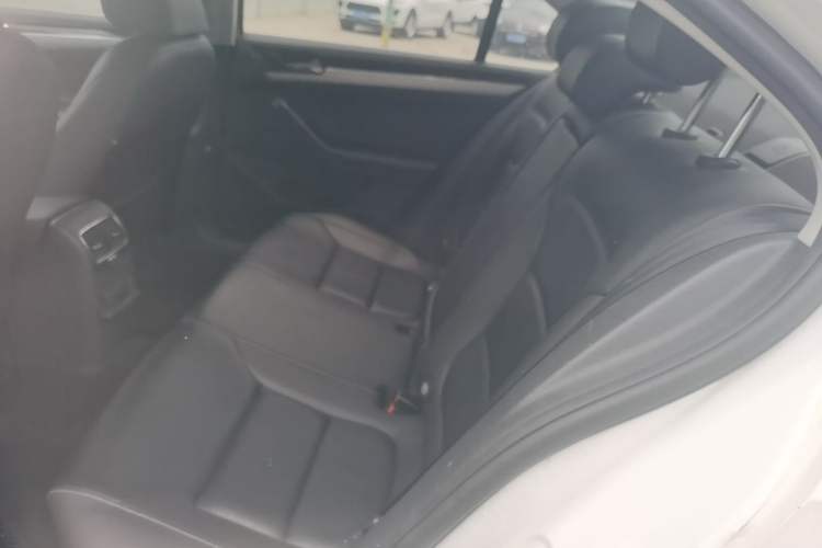 Used Volkswagen Sagitar 2018 1.6L Automatic Comfort Model Left Rear Seat