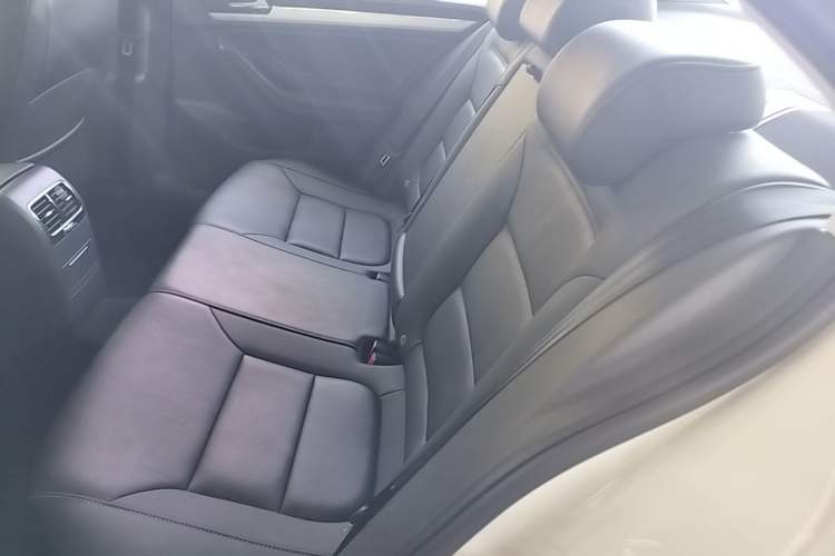 Used Volkswagen Sagitar 2018 180TSI DSG Prestige Edition Left Rear Seat