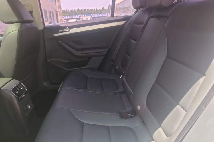 Used Volkswagen Sagitar 2018 1.6L Automatic Comfort Model Left Rear Seat
