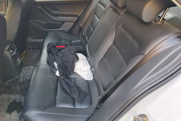 Used Volkswagen Sagitar 2018 280TSI DSG Comfort Model Left Rear Seat