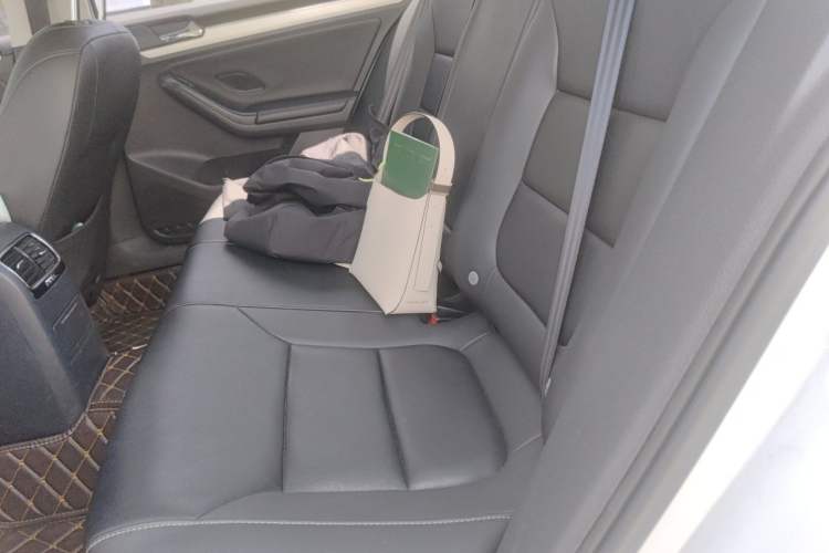 Used Volkswagen Sagitar 2018 280TSI DSG Comfort Model Left Rear Seat