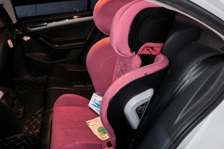 Used Volkswagen Sagitar 2018 180TSI DSG Prestige Edition Left Rear Seat