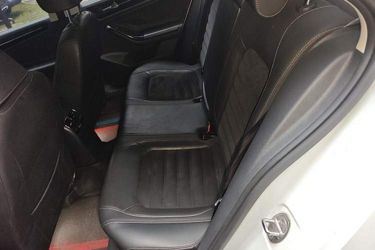 Used Volkswagen Sagitar 2018 280TSI DSG Luxury Model Left Rear Seat