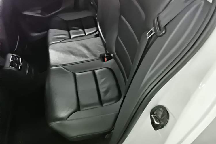 Used Volkswagen Sagitar 2018 280TSI DSG Comfort Model Left Rear Seat