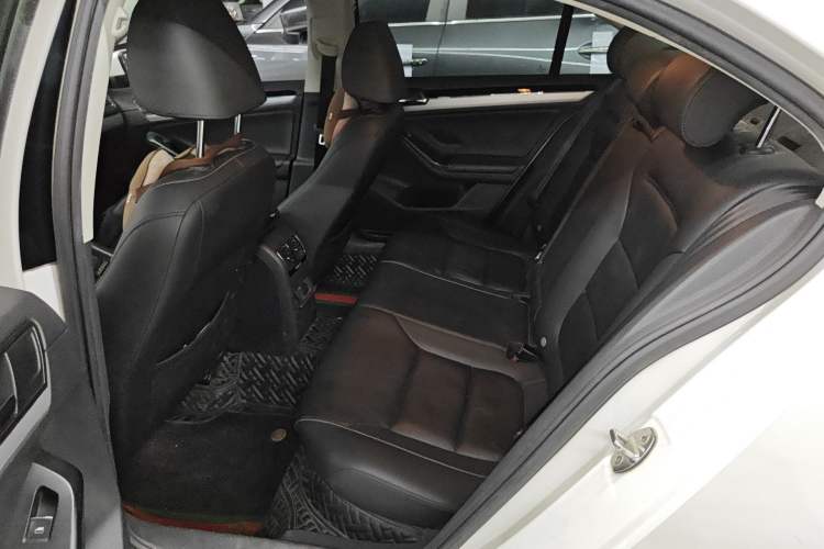 Used Volkswagen Sagitar 2018 280TSI DSG Ignite Edition Left Rear Seat