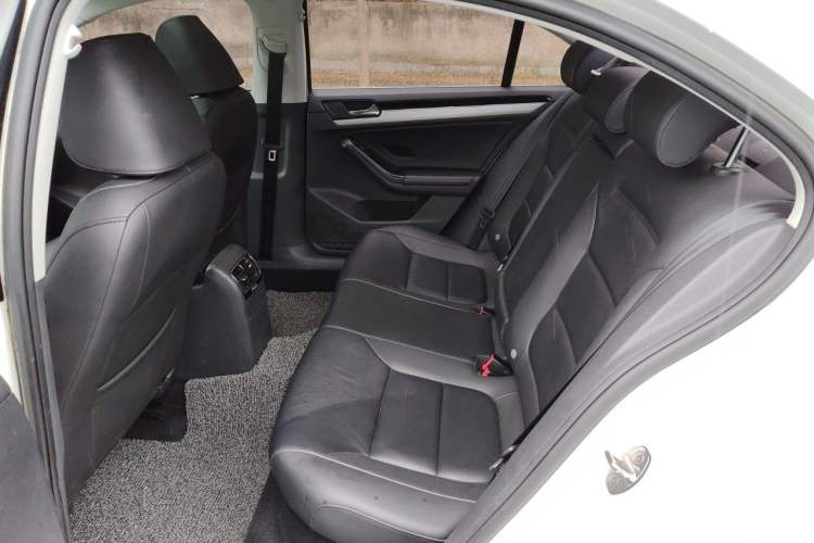 Used Volkswagen Sagitar 2018 280TSI DSG Ignite Edition Left Rear Seat