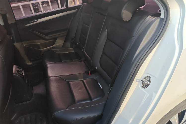 Used Volkswagen Sagitar 2018 1.6L Automatic Comfort Model Left Rear Seat