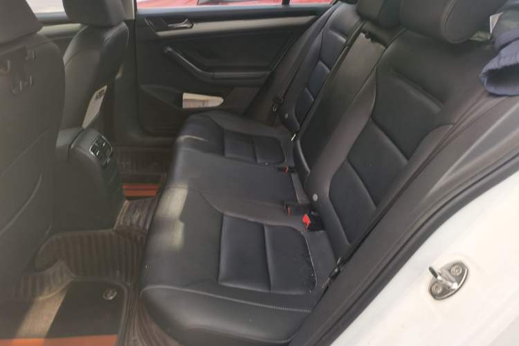 Used Volkswagen Sagitar 2018 280TSI DSG Comfort Model Left Rear Seat