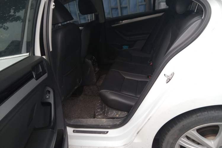 Used Volkswagen Sagitar 2018 280TSI DSG Ignite Edition Left Rear Seat