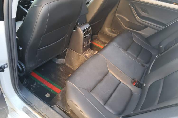 Used Volkswagen Sagitar 2018 180TSI DSG Prestige Edition Left Rear Seat