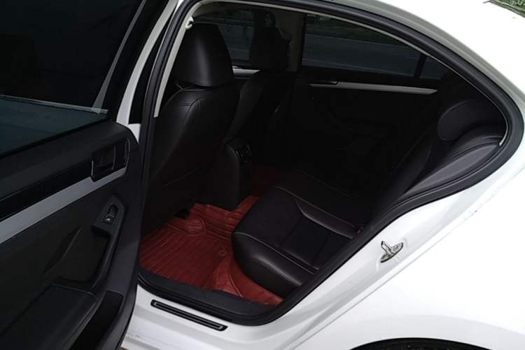 Used Volkswagen Sagitar 2018 1.6L Automatic Comfort Model Left Rear Seat