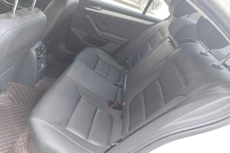 Used Volkswagen Sagitar 2018 280TSI DSG Ignite Edition Left Rear Seat