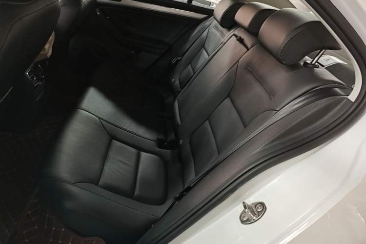 Used Volkswagen Sagitar 2018 1.6L Automatic Comfort Model Left Rear Seat