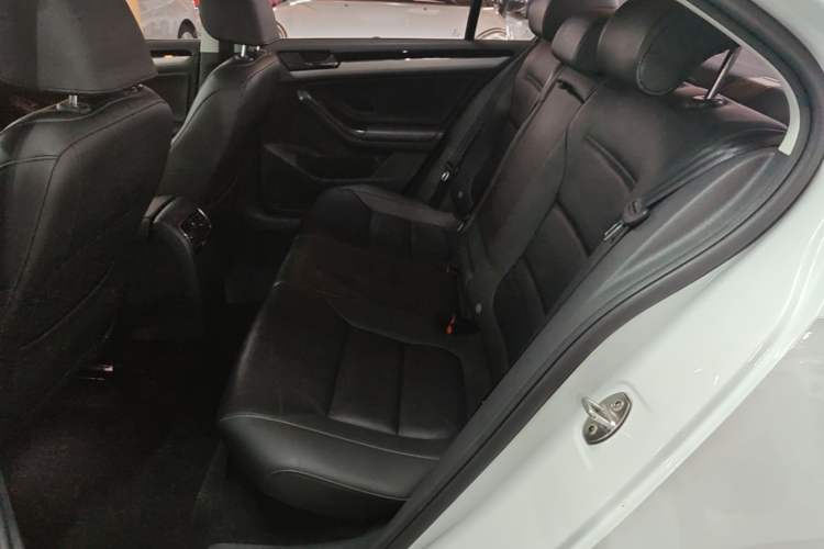 Used Volkswagen Sagitar 2018 280TSI DSG Comfort Model Left Rear Seat
