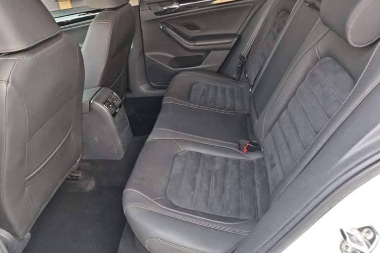 Used Volkswagen Sagitar 2018 280TSI DSG Luxury Model Left Rear Seat