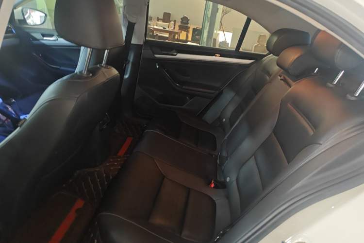 Used Volkswagen Sagitar 2018 1.6L Automatic Comfort Model Left Rear Seat