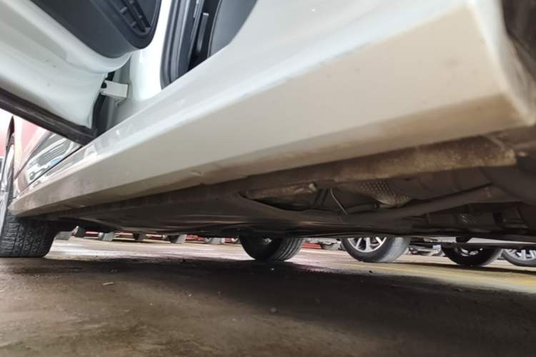 Used Volkswagen Sagitar 2018 280TSI DSG Ignite Edition Left Side Sill