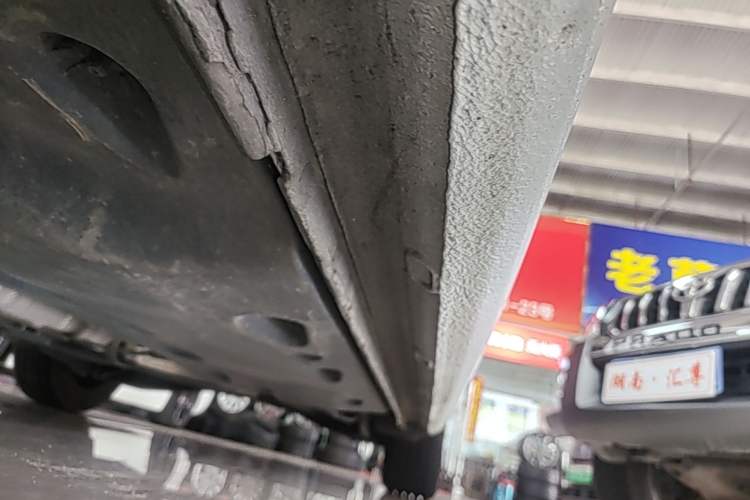 Used Volkswagen Sagitar 2018 1.6L Automatic Comfort Model Left Side Sill