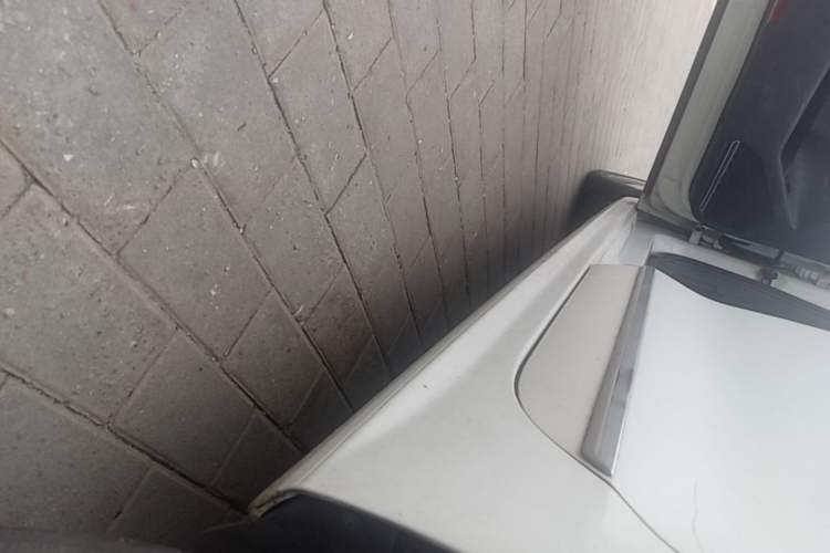 Used Volkswagen Sagitar 2018 280TSI DSG Luxury Model Left Side Sill
