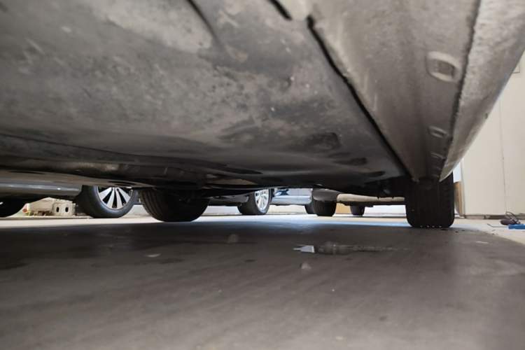 Used Volkswagen Sagitar 2018 1.6L Automatic Comfort Model Left Side Sill