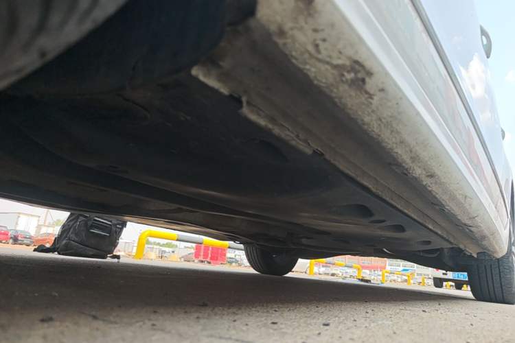 Used Volkswagen Sagitar 2018 1.6L Manual Comfort Model Left Side Sill