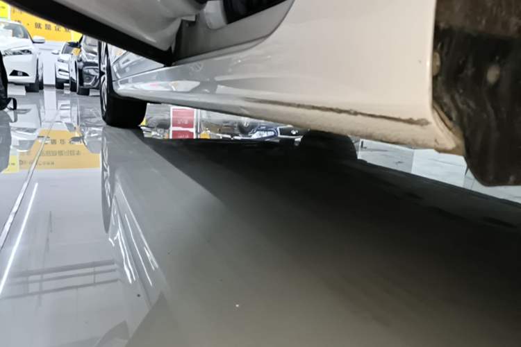 Used Volkswagen Sagitar 2018 280TSI DSG Comfort Model Left Side Sill