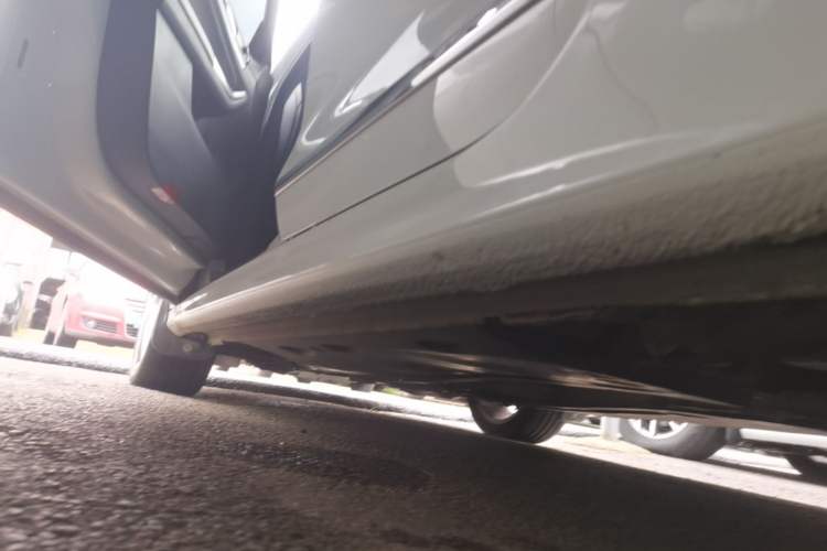 Used Volkswagen Sagitar 2018 280TSI DSG Luxury Model Left Side Sill