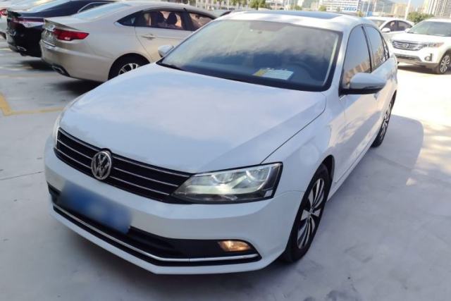Ojetý Volkswagen Sagitar 2018 280TSI DSG Comfort Model