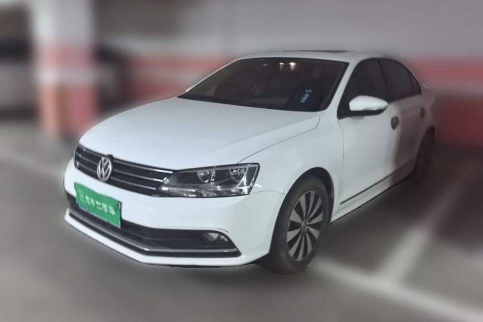 Volkswagen Sagitar 2018