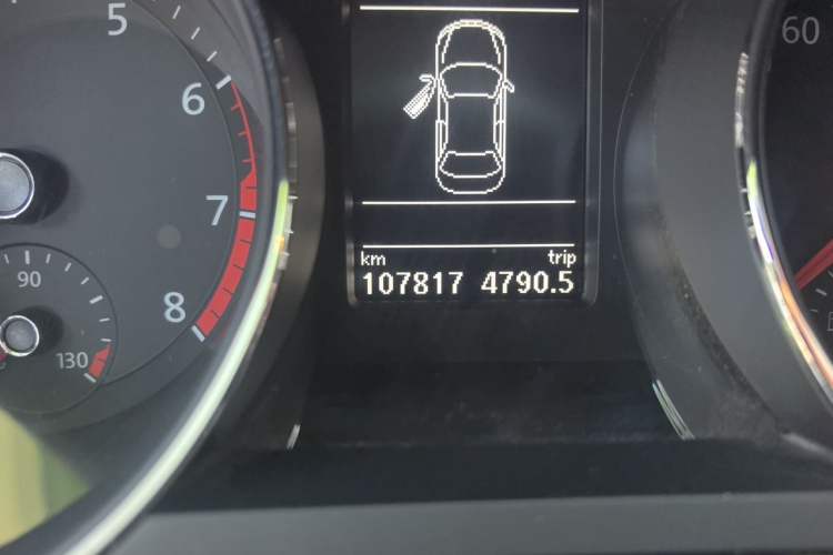 Used Volkswagen Sagitar 2018 280TSI DSG Ignite Edition Odometer Close Up