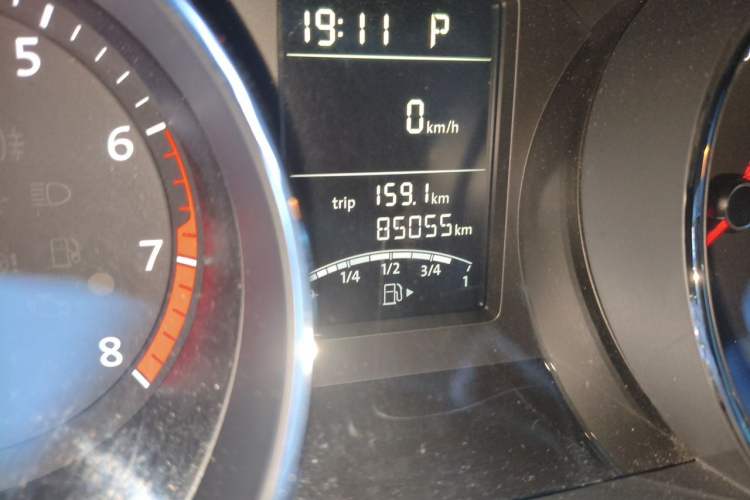 Used Volkswagen Sagitar 2018 1.6L Automatic Comfort Model Odometer Close Up