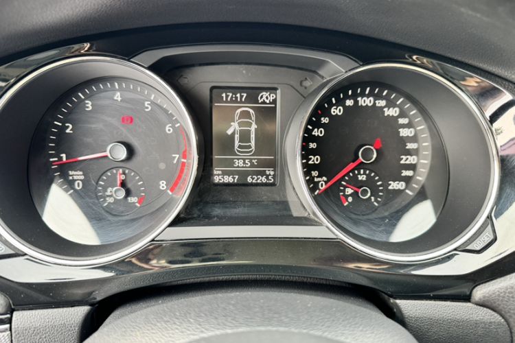 Used Volkswagen Sagitar 2018 280TSI DSG Ignite Edition Odometer Close Up