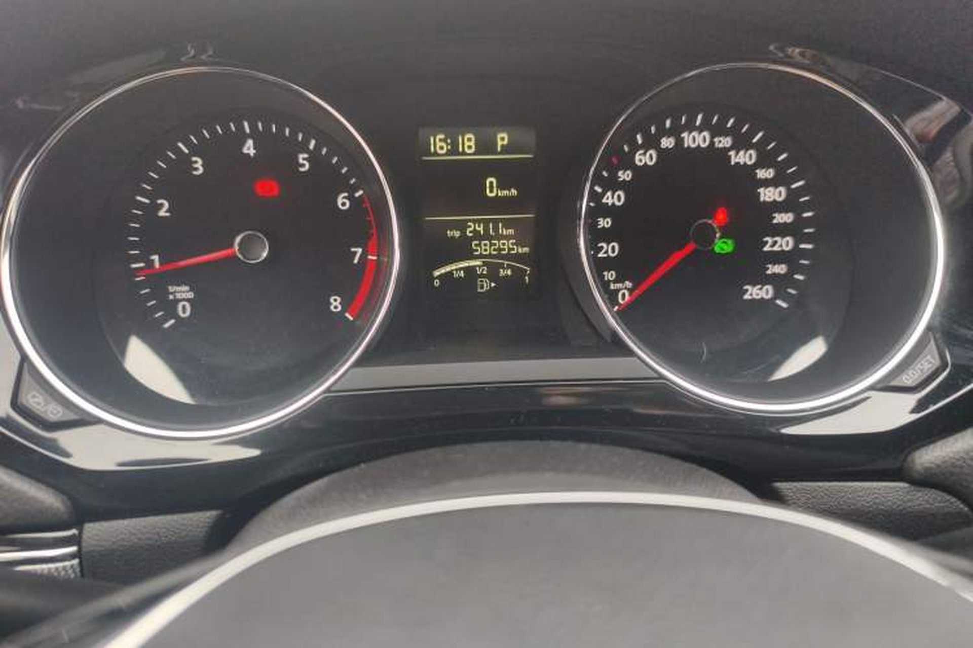 Used Volkswagen Sagitar 2018 1.6L Automatic Comfort Model Odometer Close Up