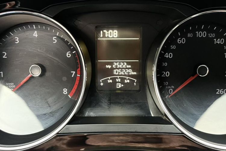 Used Volkswagen Sagitar 2018 1.6L Automatic Comfort Model Odometer Close Up