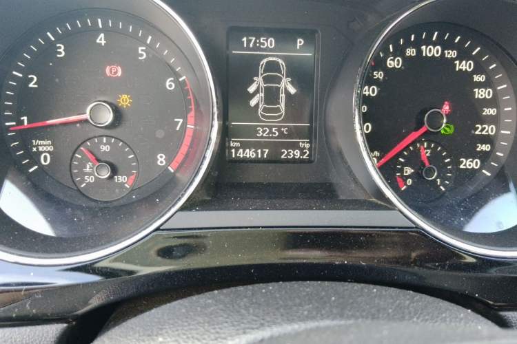 Used Volkswagen Sagitar 2018 280TSI DSG Ignite Edition Odometer Close Up