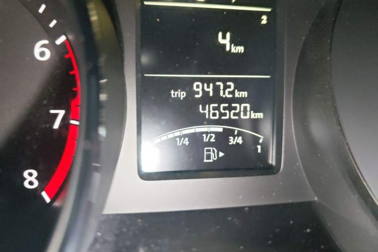 Used Volkswagen Sagitar 2018 1.6L Automatic Comfort Model Odometer Close Up