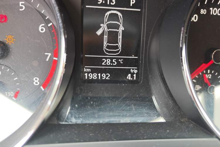Used Volkswagen Sagitar 2018 280TSI DSG Ignite Edition Odometer Close Up