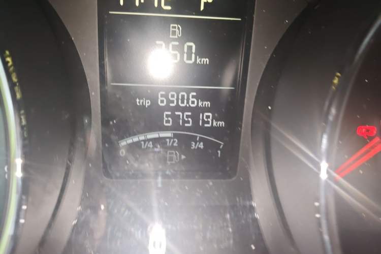 Used Volkswagen Sagitar 2018 1.6L Automatic Comfort Model Odometer Close Up