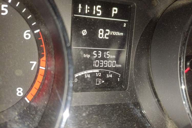 Used Volkswagen Sagitar 2018 1.6L Automatic Comfort Model Odometer Close Up