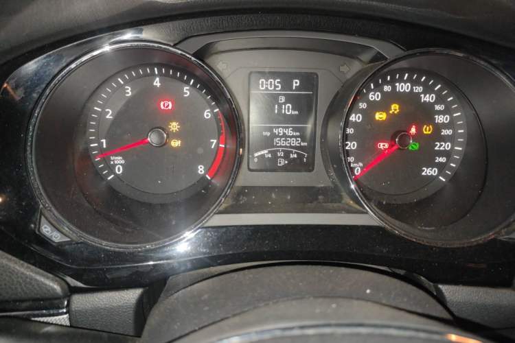 Used Volkswagen Sagitar 2018 1.6L Automatic Comfort Model Odometer Close Up