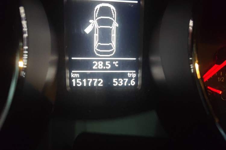 Used Volkswagen Sagitar 2018 180TSI DSG Prestige Edition Odometer Close Up
