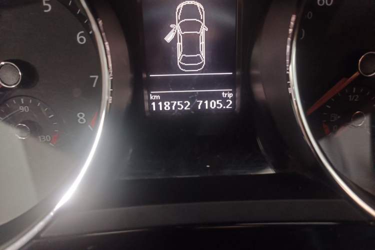 Used Volkswagen Sagitar 2018 280TSI DSG Ignite Edition Odometer Close Up