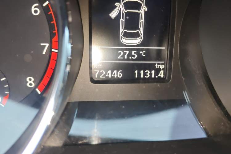 Used Volkswagen Sagitar 2018 180TSI DSG Prestige Edition Odometer Close Up