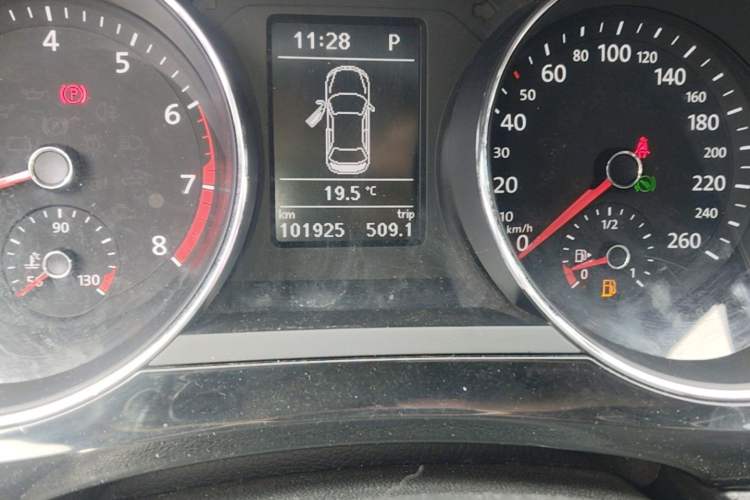 Used Volkswagen Sagitar 2018 280TSI DSG Ignite Edition Odometer Close Up