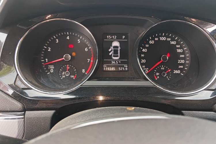 Used Volkswagen Sagitar 2018 280TSI DSG Ignite Edition Odometer Close Up