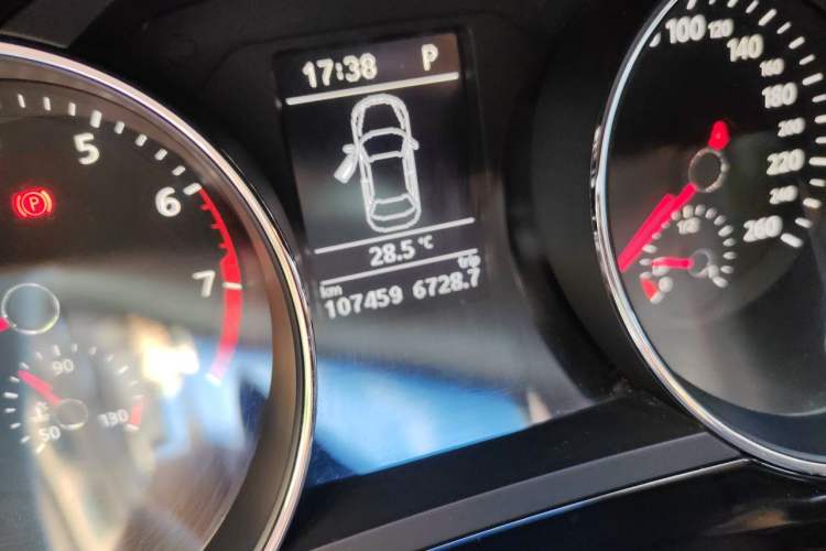Used Volkswagen Sagitar 2018 280TSI DSG Ignite Edition Odometer Close Up
