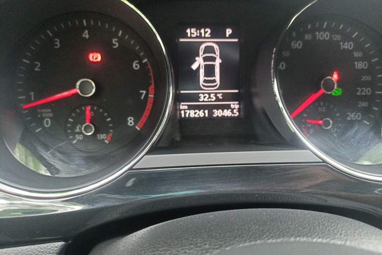Used Volkswagen Sagitar 2018 280TSI DSG Ignite Edition Odometer Close Up